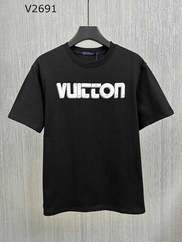 Louis Vuitton Men's T-shirts 1226